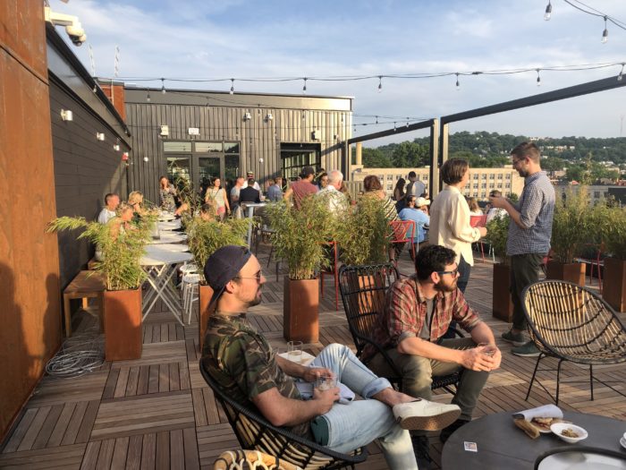 13 great outdoor places to eat and drink in Pittsburgh