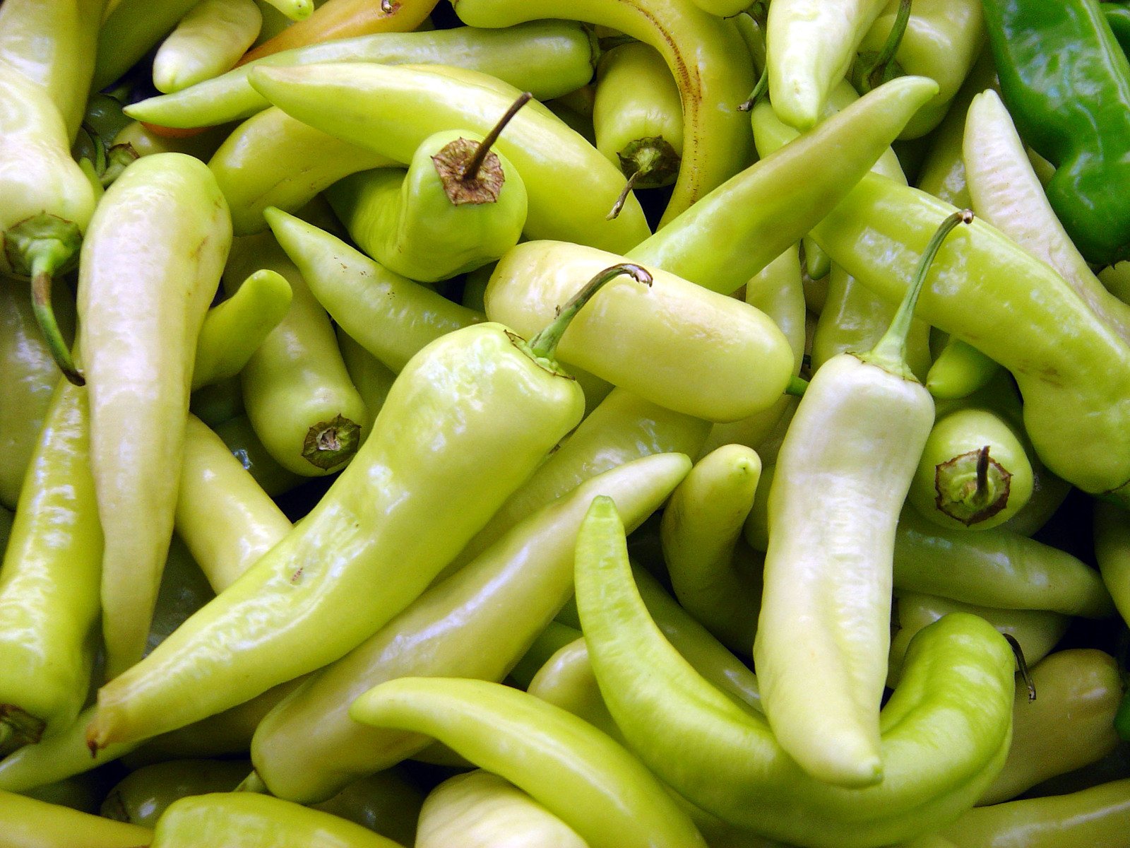 Banana Peppers (1 lb.)